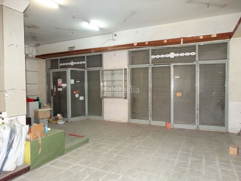 Foto c40481de-9169-4926-825f-3a90d3c1d72f. Local comercial en calle ronda 40 excelente i amplio local comercial en el centro en Amposta