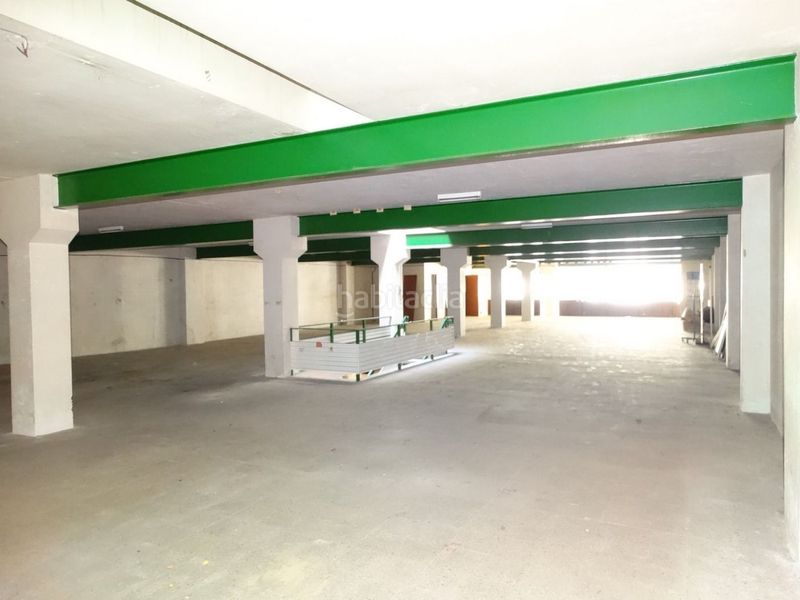Foto f529214f-a796-482b-b323-51b99f31f98f. Local comercial en calle ronda 40 excelente i amplio local comercial en el centro en Amposta