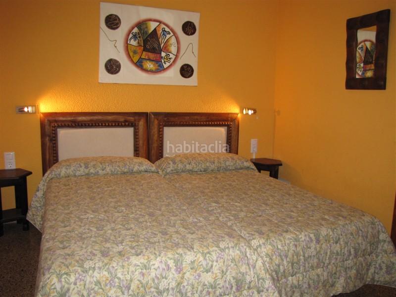 Foto 083a3e55-66a7-4bdf-b80c-438a80a4478c. Edificio en major 31 hostal en santa barbara en Santa Bàrbara