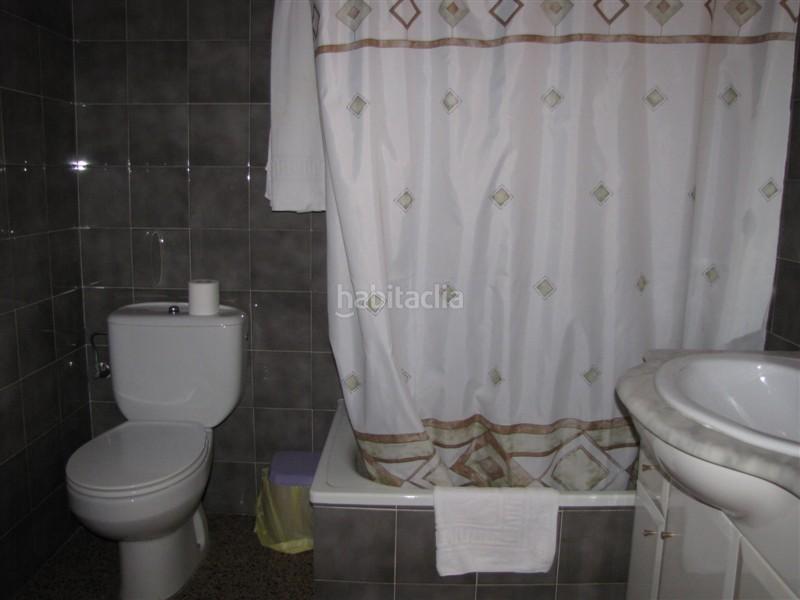 Foto 9f18a2e4-8252-4eba-a3a4-103259bfe94b. Edificio en major 31 hostal en santa barbara en Santa Bàrbara