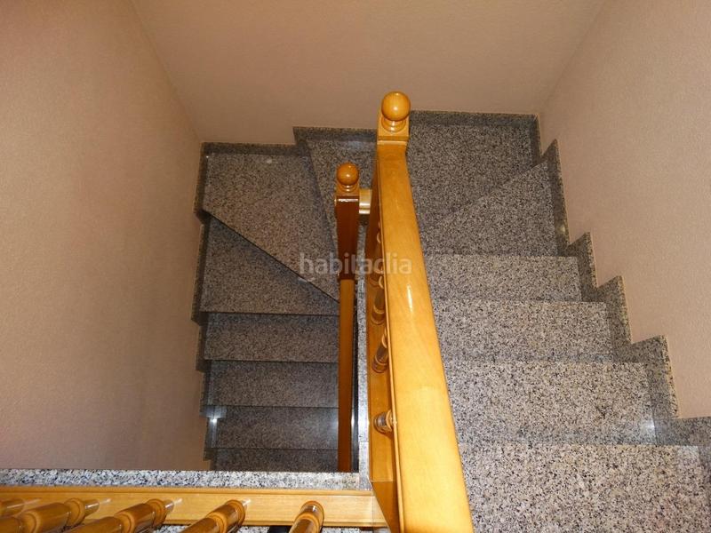 Foto 011d321e-8dd5-4a3c-b44b-b15311a3e9af. Casa adossada a estacio de l' 17 a Aldea (L´)