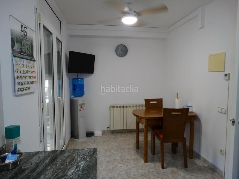 Foto 5ef264c3-cd66-468a-aa62-92f4d9646126. Casa adossada a estacio de l' 17 a Aldea (L´)