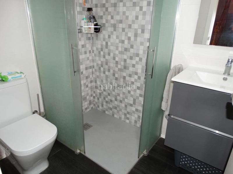 Foto a8c543e5-d48e-43e0-b7f4-568024354cb9. Casa adossada a estacio de l' 17 a Aldea (L´)