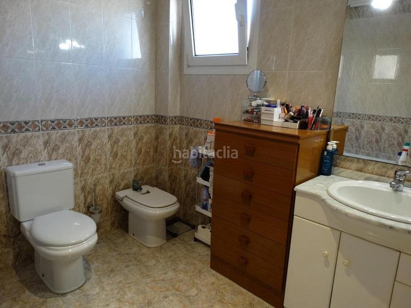 Foto b0a5d7db-06f4-4b9b-b8c2-b1bffca5204f. Casa adossada a estacio de l' 17 a Aldea (L´)