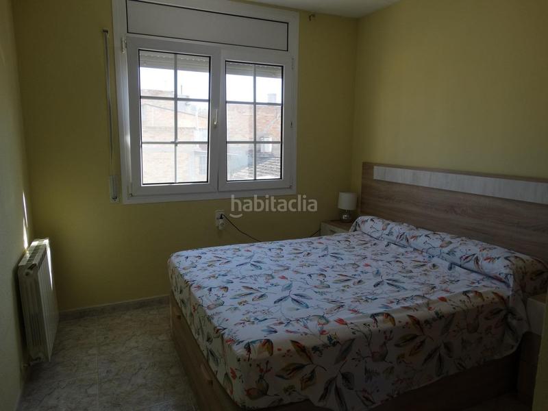Foto bd87ace6-f246-44d5-9063-f78e75f985b6. Casa adossada a estacio de l' 17 a Aldea (L´)
