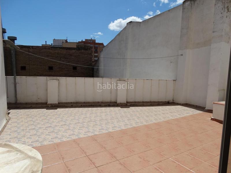Foto d02a9965-e800-4dc1-ab75-39544f172b7d. Ático acogedor ático con amplia terraza en ubicación céntrica en Amposta