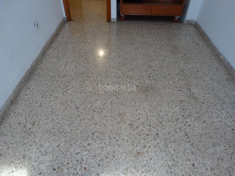 Foto c9ad3ef5-932e-48dd-99c4-6617383364e8. Pis a Zona Hospital Amposta
