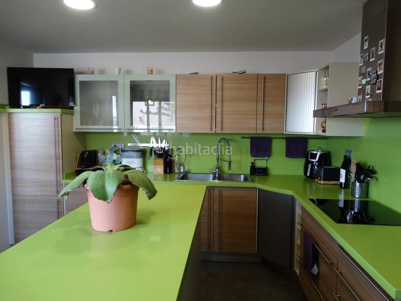 Foto 50df2cc1-4705-4cd2-98b5-d7d0e422cfac. Casa adossada amb aparcament a Aldea (L´)