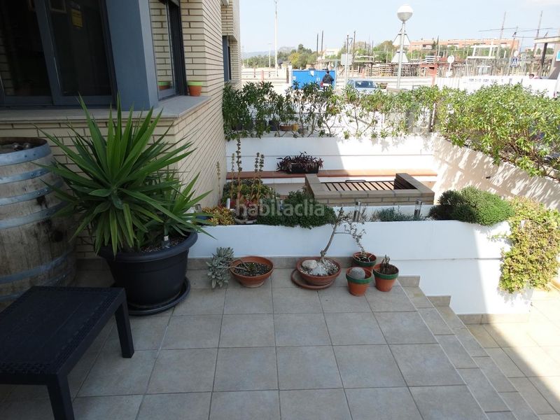 Foto fa14a3c9-22ae-4bbf-b827-11289ec621d1. Casa adossada amb aparcament a Aldea (L´)
