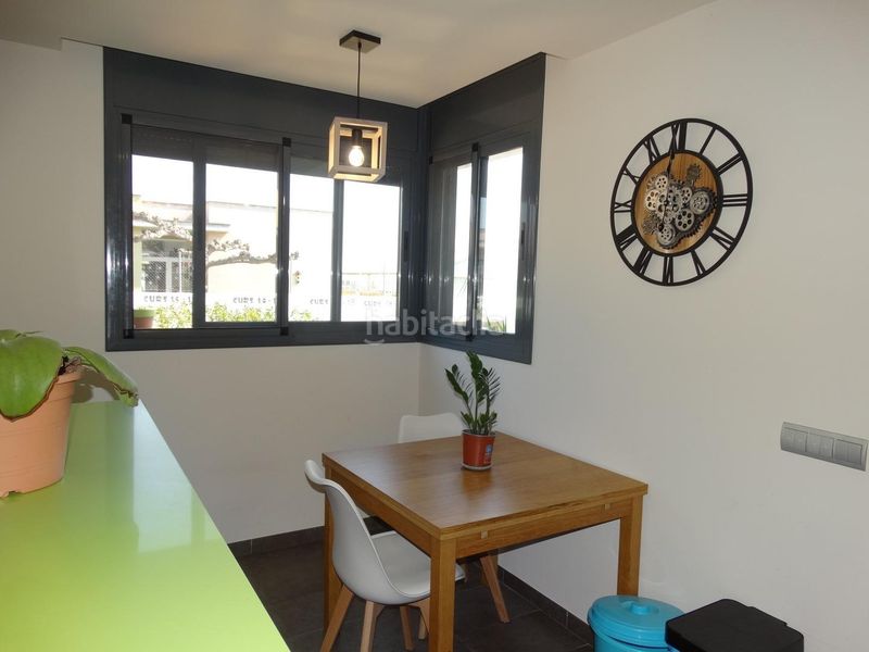 Foto fe136ed5-3bf6-4c94-9bfe-babe77912227. Casa adossada amb aparcament a Aldea (L´)