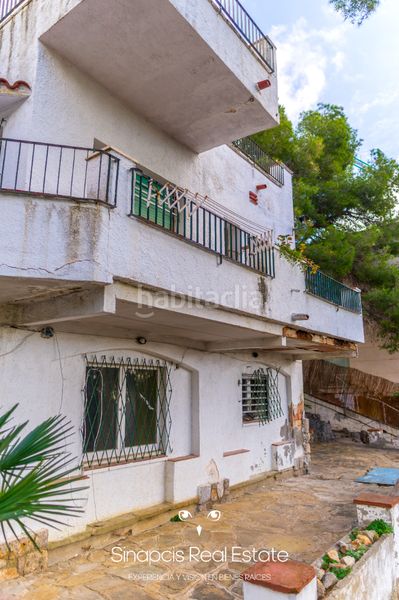 Foto 68e8d82a-e0ec-4d83-81cb-a3171bdd9e28. Casa amb xemeneia aparcament piscina a Bellamar Castelldefels