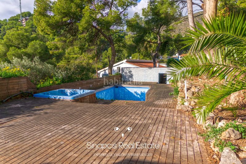 Foto c33e0dd2-565f-43be-88e4-87908fb76a67. Casa amb xemeneia aparcament piscina a Bellamar Castelldefels