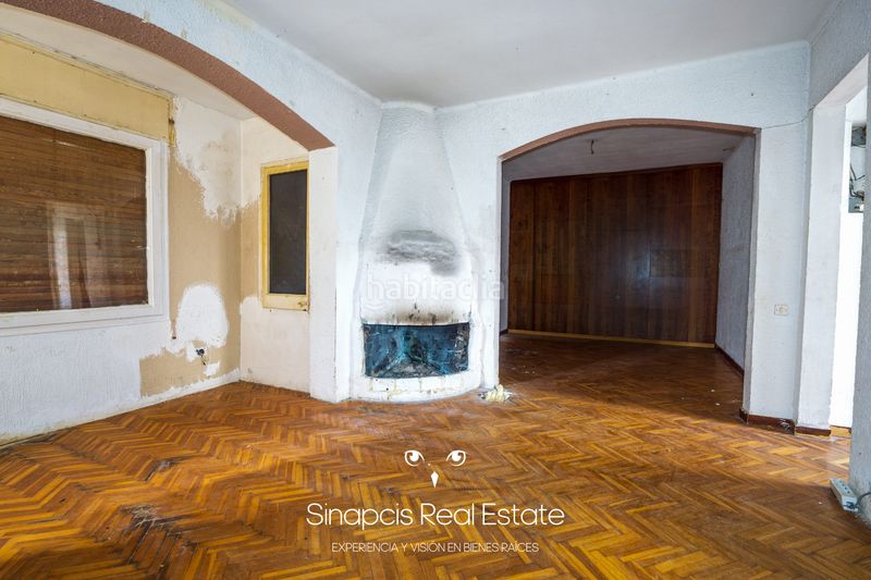 Foto fac01d75-9c82-4f4a-9b04-eda7c785bd2f. Casa amb xemeneia aparcament piscina a Bellamar Castelldefels