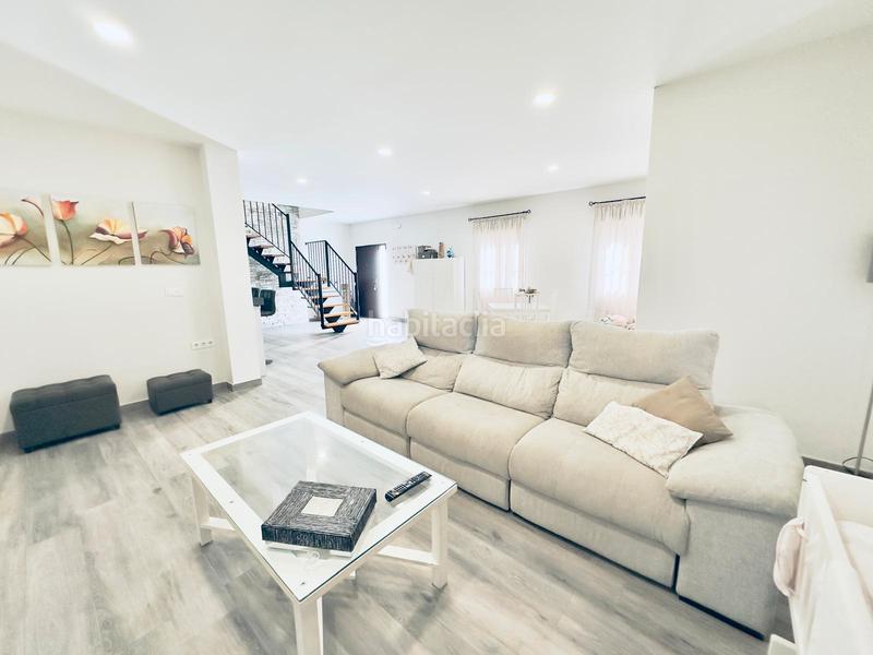 Foto c9c4b705-3cf8-4a8f-a30e-23877ca149de. Casa adossada amb aparcament a Punta Umbría