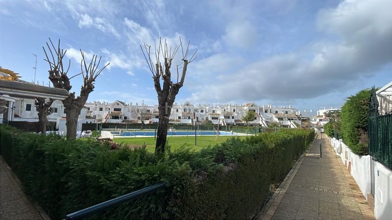 Foto bc589c54-4ef1-49a0-80a5-d6d52226fa59. Apartament amb aparcament piscina a El Portil