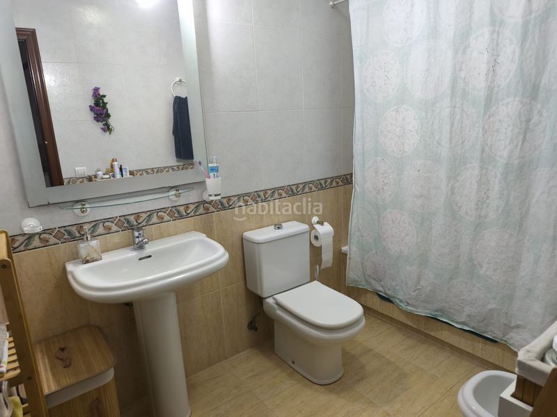 Foto a479e64a-670d-4b51-be45-d9d74a1ea4ef. Casa adossada amb aparcament piscina a El Portil
