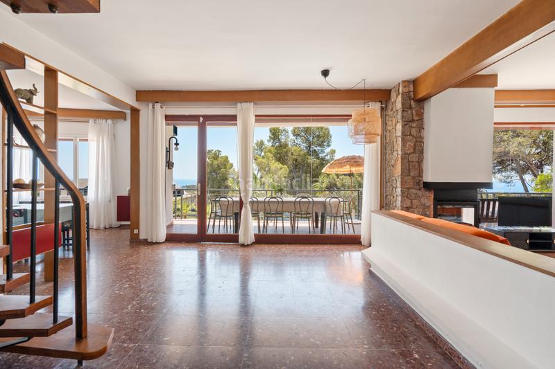 Foto f9c7a60a-301c-464b-a26d-7ea2ac513e09. Alquiler casa hermosa casa en alquiler en Bellamar Castelldefels