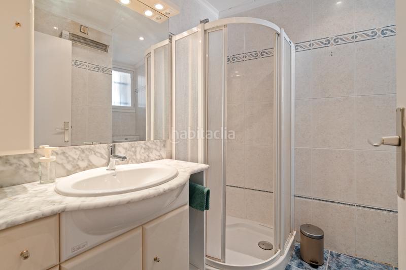 Foto 016d4f82-b50f-4aa5-9fde-bc23d36f7b02. Lloguer casa amb xemeneia aparcament piscina a Bellamar Castelldefels