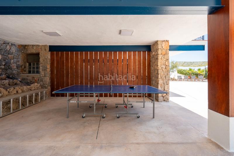 Foto 365a9419-c3d2-47e6-99de-b646bbb6bcff. Lloguer casa amb xemeneia aparcament piscina a Bellamar Castelldefels