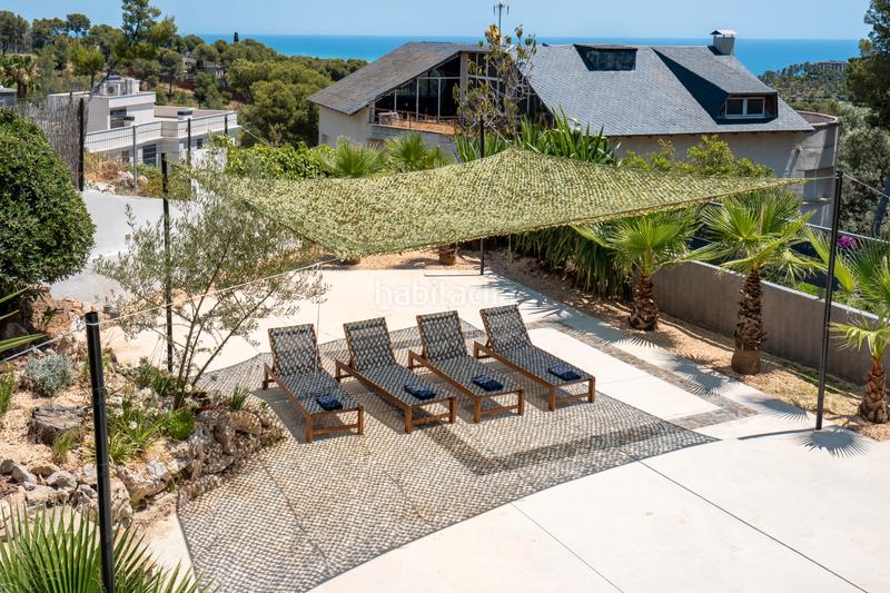 Foto 9b321348-4dea-4eb4-be6d-40f6102c0ac2. Lloguer casa amb xemeneia aparcament piscina a Bellamar Castelldefels