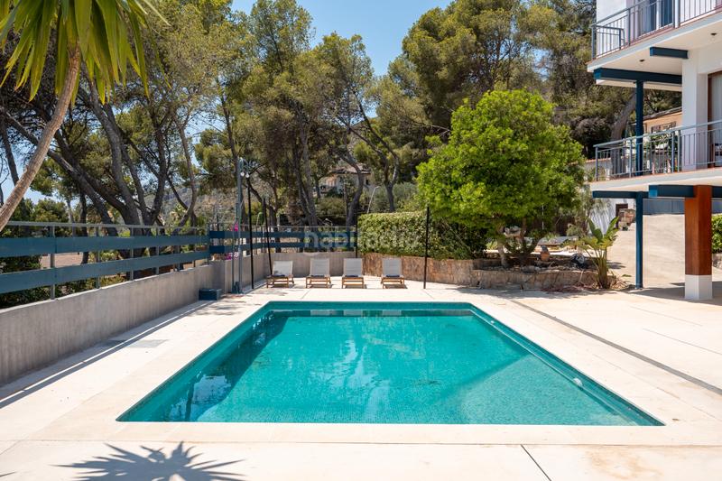 Foto a7b546f3-2aa9-49ce-9958-538e4998c551. Miete haus mit kamin parking pool in Bellamar Castelldefels