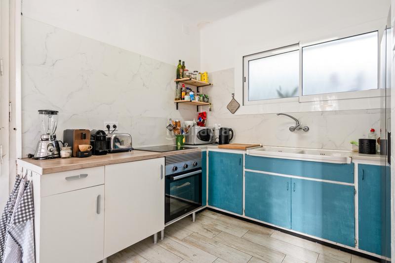 Foto 2f5b6646-299d-4b3a-9861-8103a78665b5. Lloguer casa amb xemeneia a Les Botigues Castelldefels