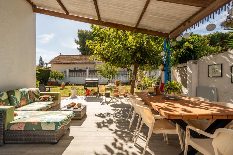 Foto 762cc527-1cf5-48e8-b23a-7e2b30b60c53. Lloguer casa amb xemeneia a Les Botigues Castelldefels