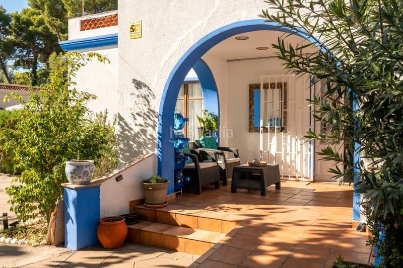 Foto 7f6ba722-2838-4e9c-8498-78d2032fc859. Location maison avec cheminée dans Les Botigues Castelldefels