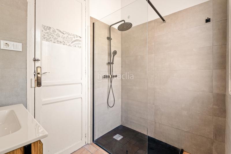 Foto a63debe2-4799-49b3-b36b-f9e2d8bd3c1e. Location maison avec cheminée dans Les Botigues Castelldefels