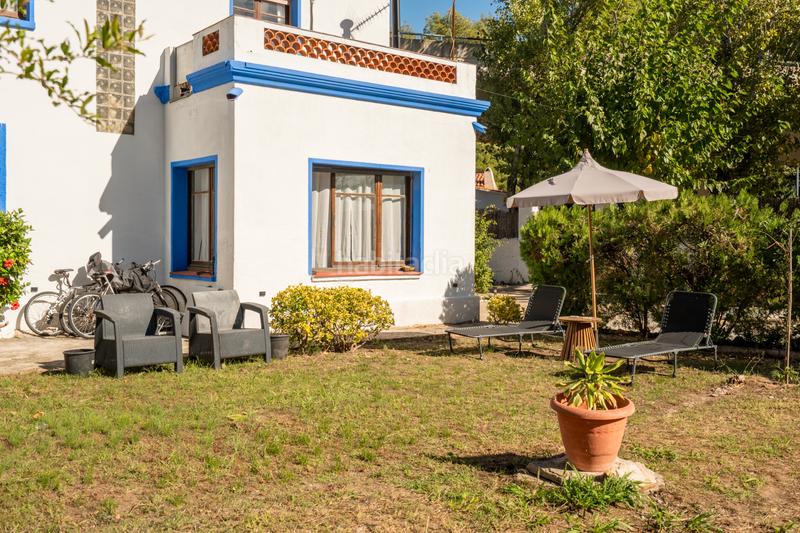 Foto 5419d758-3f60-4a44-89a3-fa0f85d2c73b. Rent house with fireplace in Les Botigues Castelldefels