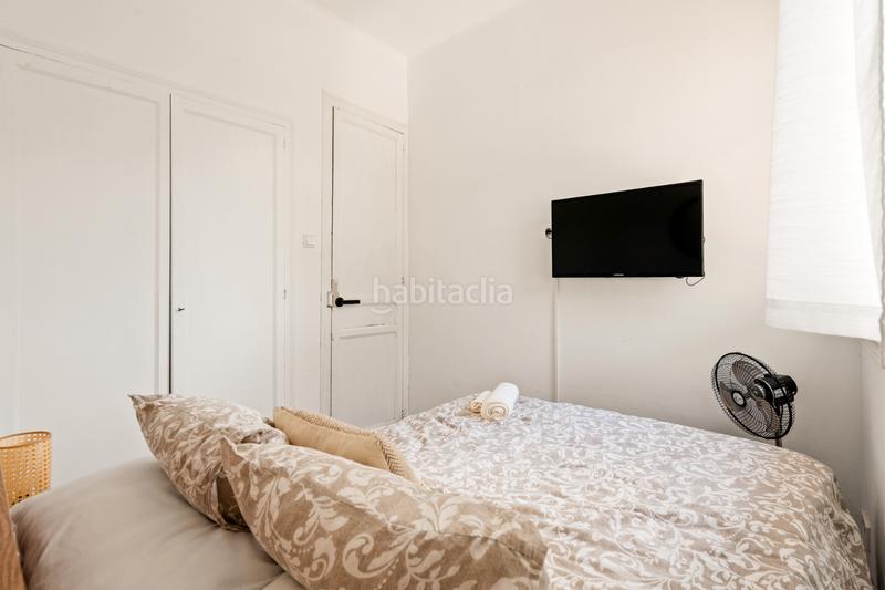 Foto 5d3252c6-0185-45ad-8b10-06ba8e40bea5. Rent house with fireplace in Les Botigues Castelldefels