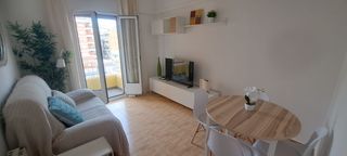 Miete Etagenwohnung in El Camp de l´Arpa del Clot. Apartamento de 2 habitaciones en sagrada familia amueblado