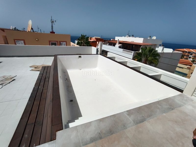 Foto c3ab566e-c529-4327-bf33-f188d76bd4e9. Apartament amb piscina a Playa de San Juan Guía de Isora