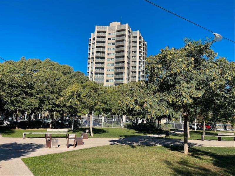 Foto ae24fa7e-e69b-4c55-8914-a503f98ab93a. Locale commerciale in Besòs - Maresme Barcelona