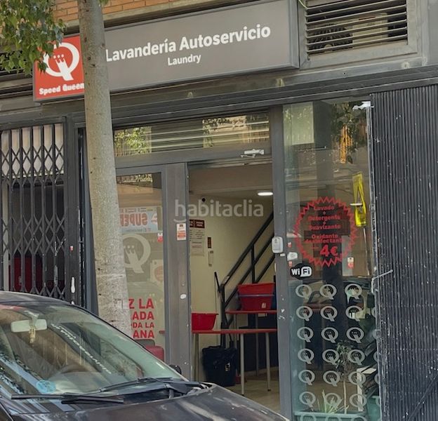 Foto ab5808b1-f9ae-4dec-9502-fd07d9c6f25f. Local comercial amb calefacció a Sants Barcelona