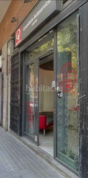 Foto f5aa08c1-c588-445e-8e72-85b67e3383ee. Local comercial amb calefacció a Sants Barcelona