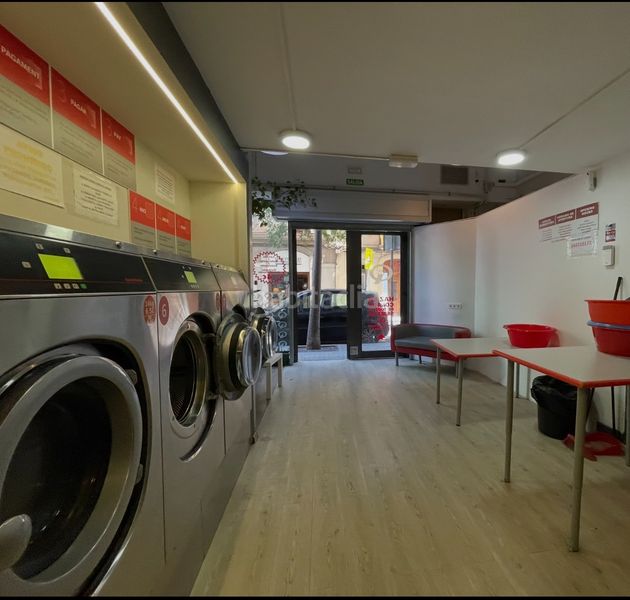 Foto fe1d1f35-3548-4920-b338-bdedf5b43f76. Local comercial amb calefacció a Sants Barcelona