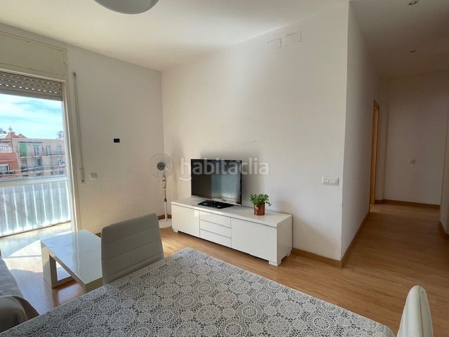 Foto 5bf5251a-48d5-49a6-ade1-2e1eaae5aa35. Pis a Sagrada Família Barcelona
