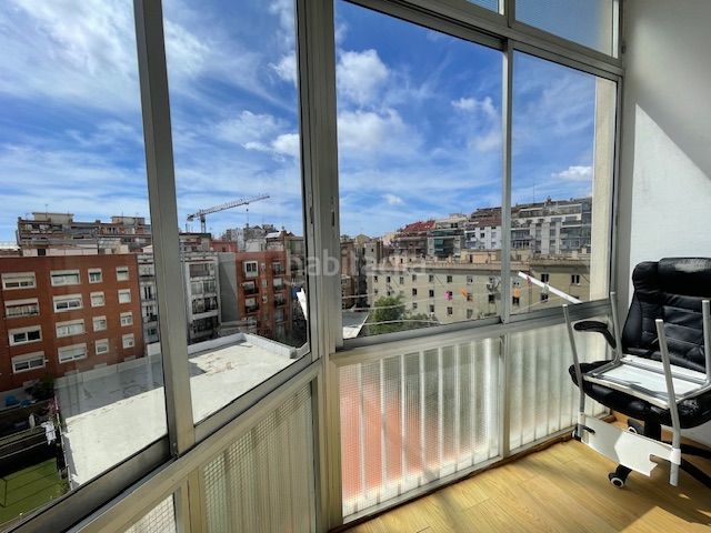 Foto d3647ded-7e16-4e8f-9d16-961de664aa9e. Pis a Sagrada Família Barcelona