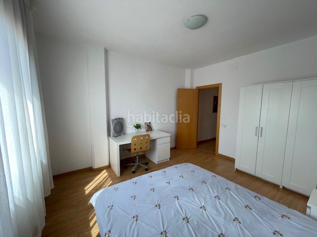 Foto d6a1f3b8-495e-4649-93e1-6dbbfd387f0f. Piso en Sagrada Família Barcelona