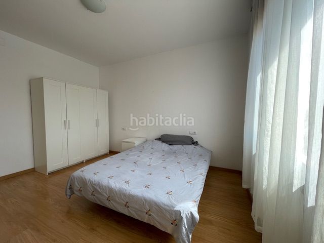 Foto fa0c0cf2-9902-44a3-ba5b-3b7972188950. Piso en Sagrada Família Barcelona