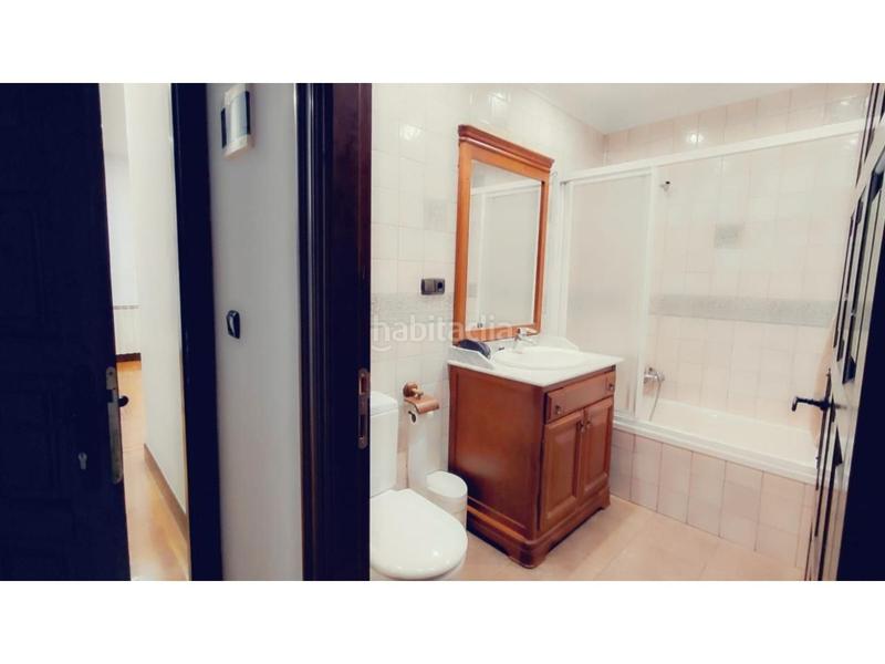 Foto a4b8c14c-1505-4301-928d-23f299e6363e. Maison avec parking dans Legazpi