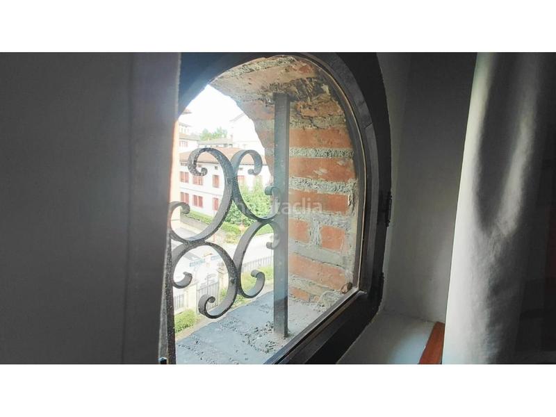 Foto c36915f6-0728-4786-9b58-dc384c0709e6. Edifici a Legazpi