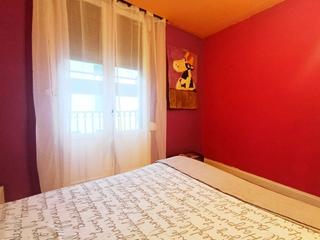 Pis a Eibar. Amplio piso de 3 dormitorios en buena ubicación. amueblado, con