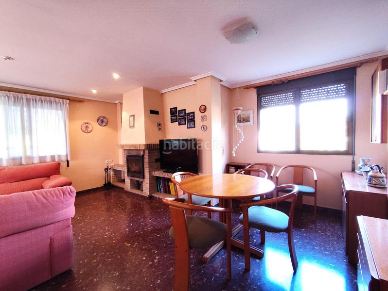 Foto e4b3f065-fad6-4a27-a3b1-bb0f3a05a9c1. Xalet a 138 6 a Moncada