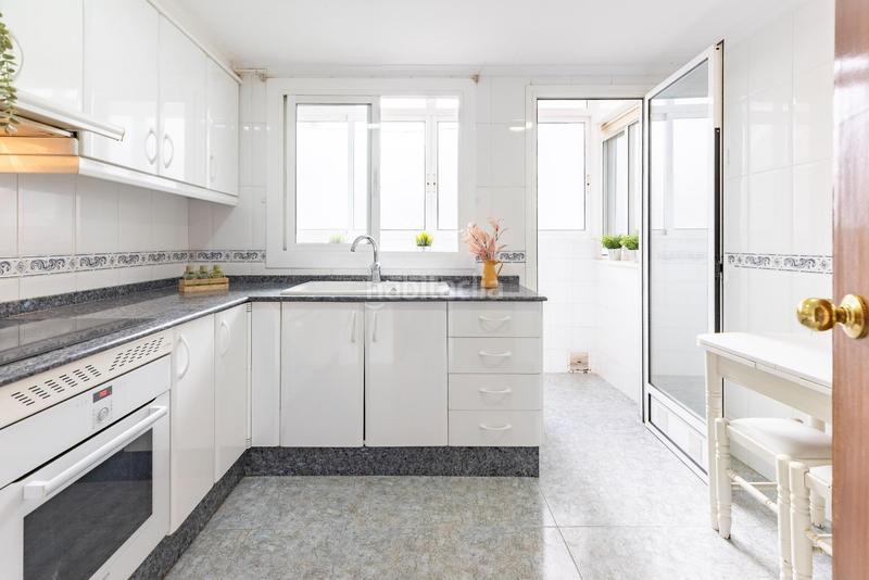 Foto f3913dba-fb0e-4eac-a74b-7dc61cb491f6. Appartamento in Benetússer