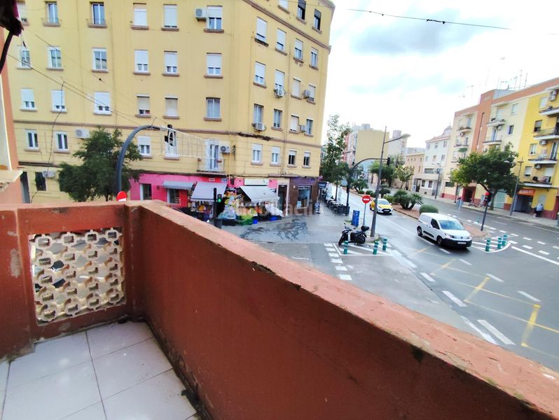 Foto aba9af12-fbe4-4f97-9b41-54f0df587962. Pis a Marxalenes Valencia