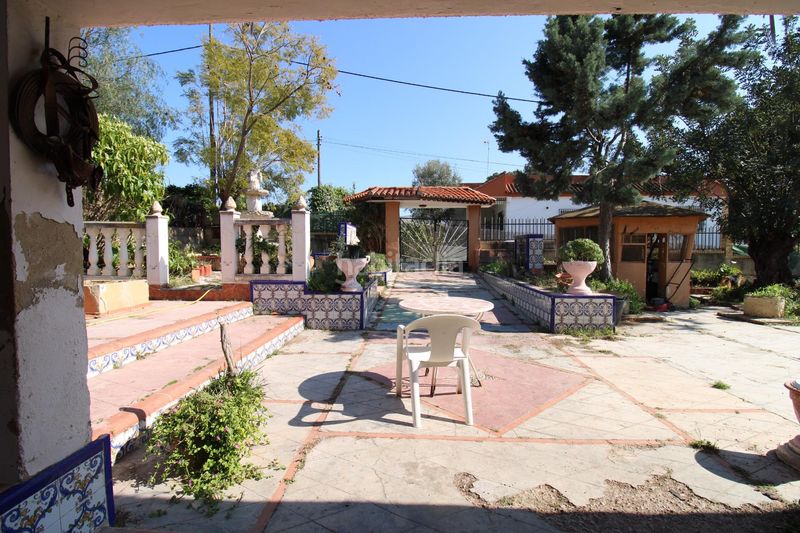 Foto 01050b85-b62d-4376-a3a1-3a83cd7324d8. Xalet amb aparcament piscina a Moncada