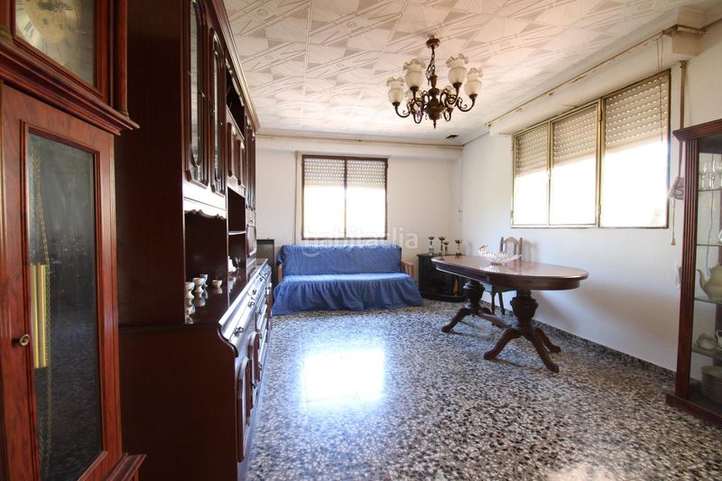 Foto 3d542606-2b35-4646-89c8-e564b4a668b3. Xalet amb aparcament piscina a Moncada