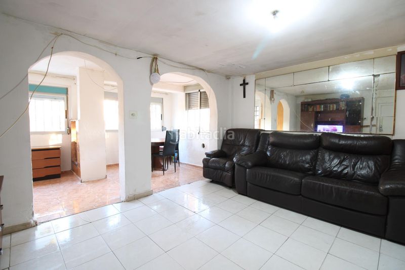 Foto a76db6d3-f478-4f43-b574-9f5cab1740c2. Xalet amb aparcament piscina a Moncada